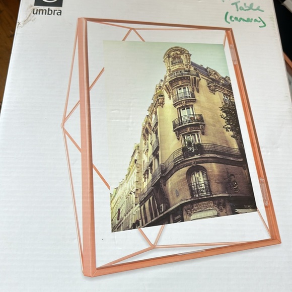 Umbra Rose Gold Prisma 8x10 Frame - Picture 1 of 4